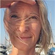 Docteur en Biologie, Bilingue français anglais, coach professionnelle.